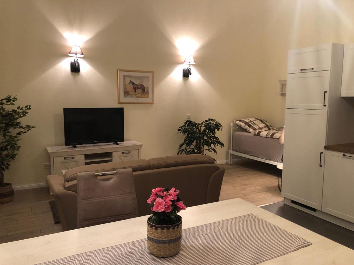 Ferienapartments Reitanlage Schenksolz *